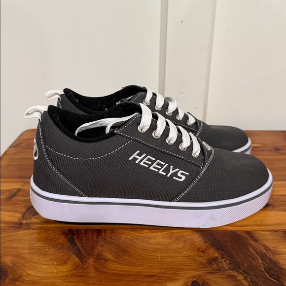 Heelys Pro 20 Gray Youth Skate Sneakers - Picture 2 of 7